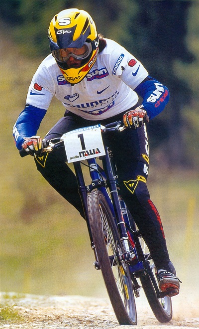 Anne-Caroline-Chausson-former-top-BMX-racer-later-on-champion-class-DH-racer-and-in-2008-first-ever-Olympic-Champ-Elite-Ladies