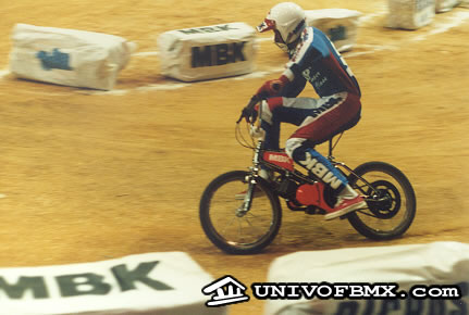 Around 1985 Motobecane (BMK) presented it's motorized BMX bike, called CRAZY BIKE